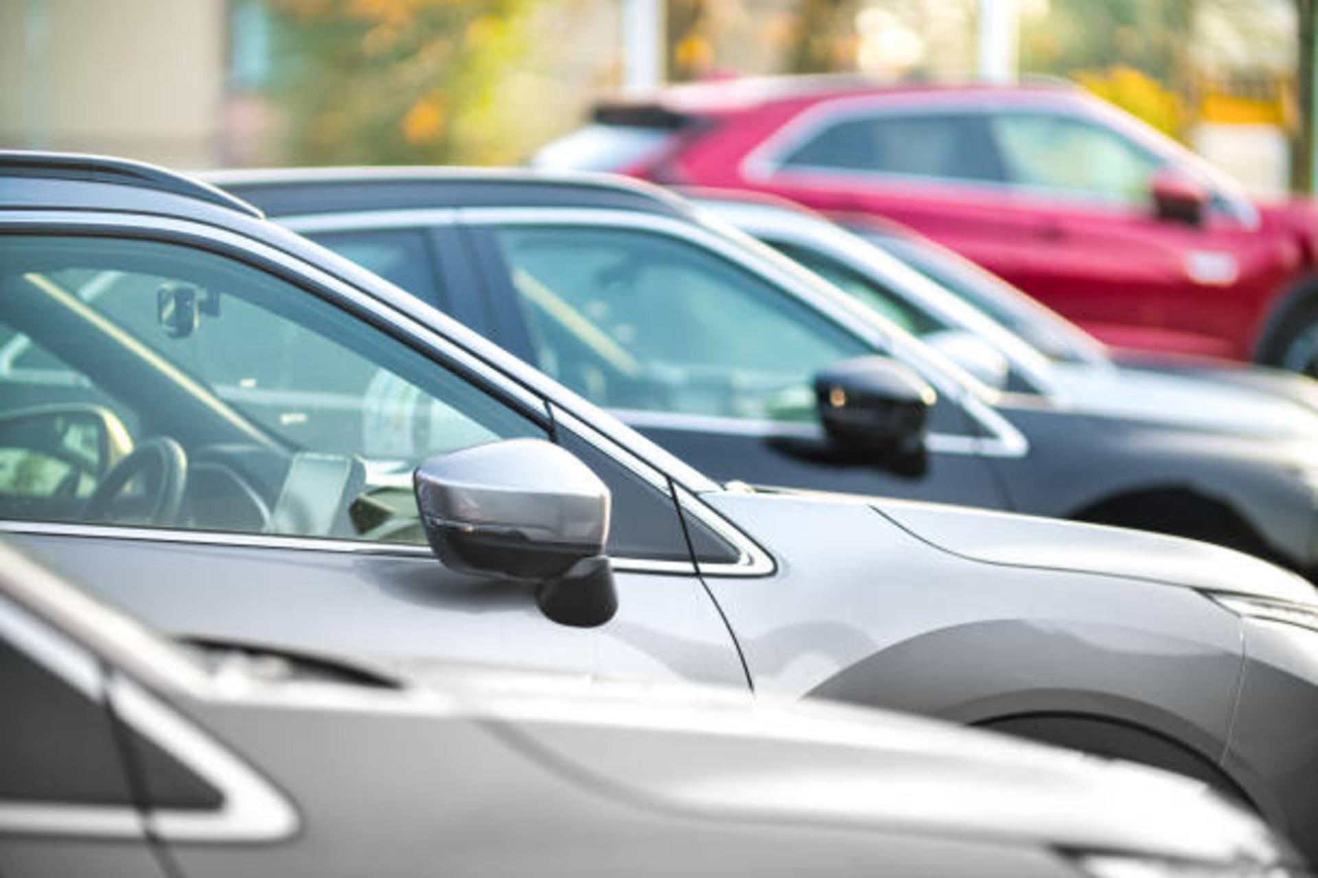 The Benefits of Renting a Luxury Car for Special Occasions